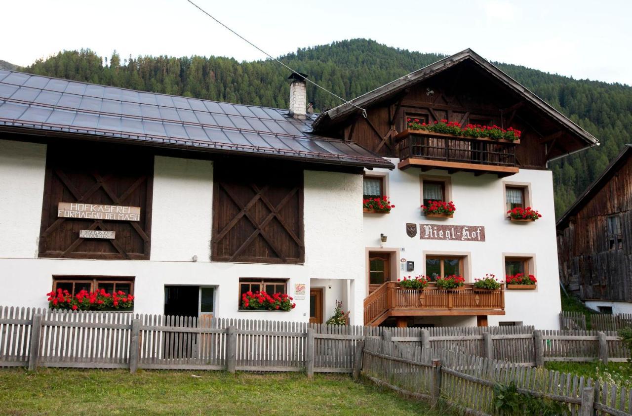 Rieglhof Apartment Hennennest Caprone Kültér fotó