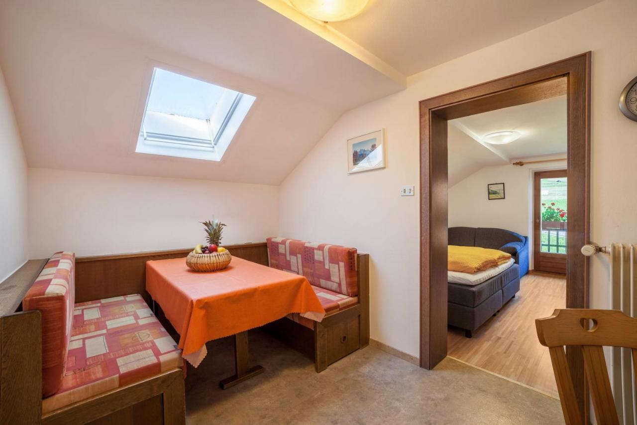 Rieglhof Apartment Hennennest Caprone Kültér fotó